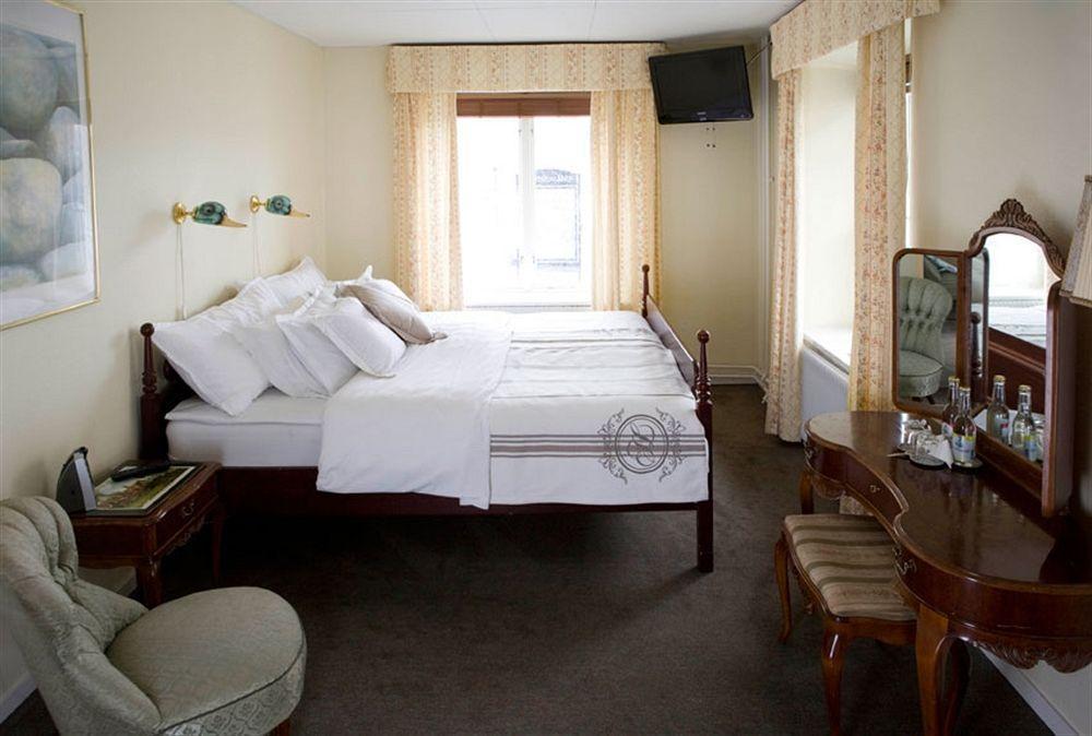 Hotell Bla Blom Gustavsberg Екстериор снимка