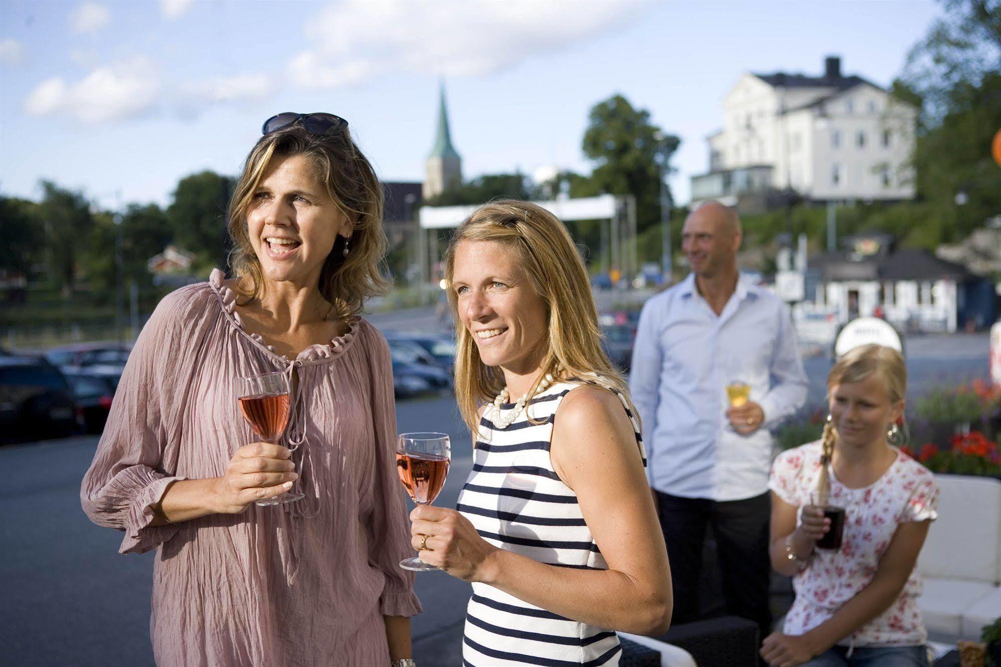 Hotell Bla Blom Gustavsberg Екстериор снимка
